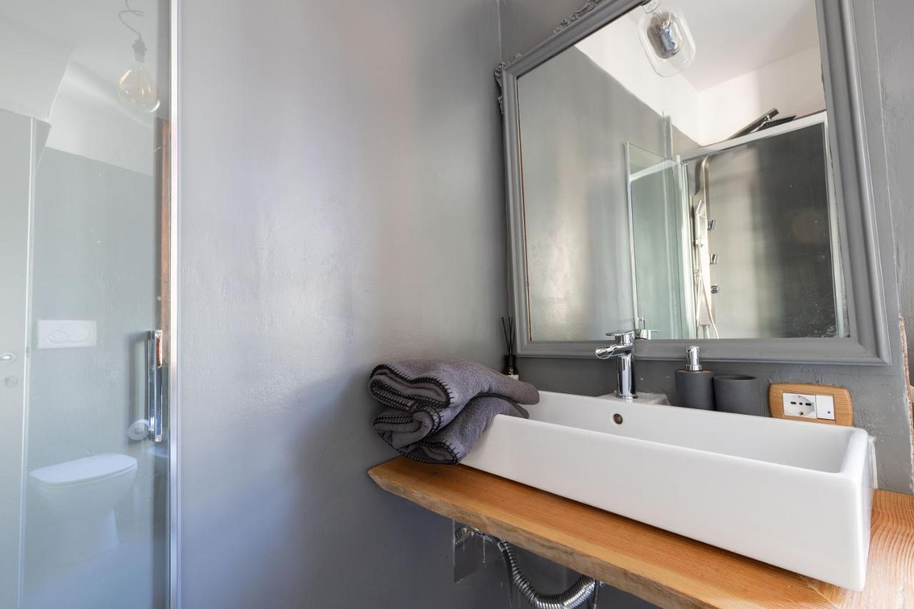 Apartament Casanina - The House Of Travelers Como Zewnętrze zdjęcie