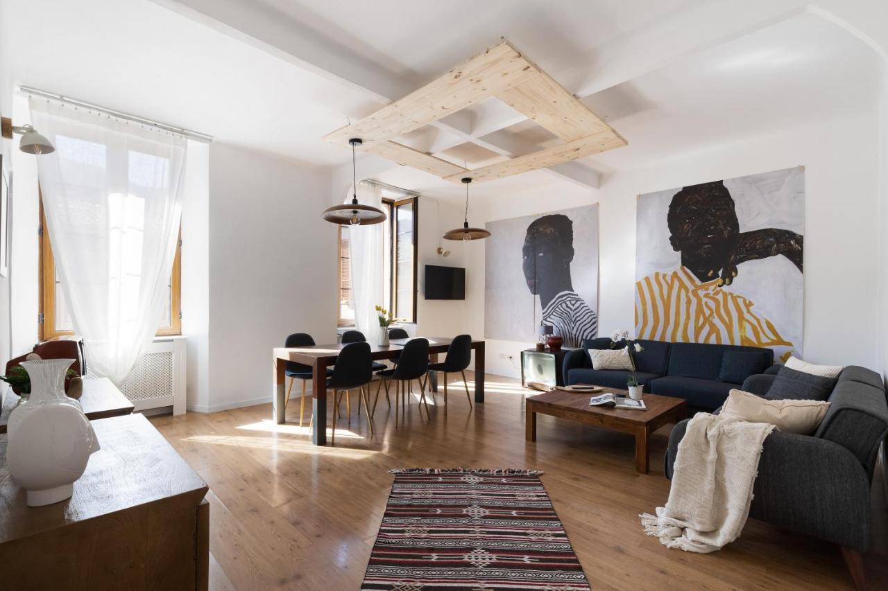 Apartament Casanina - The House Of Travelers Como Zewnętrze zdjęcie
