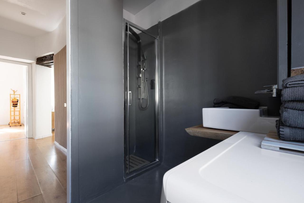 Apartament Casanina - The House Of Travelers Como Zewnętrze zdjęcie